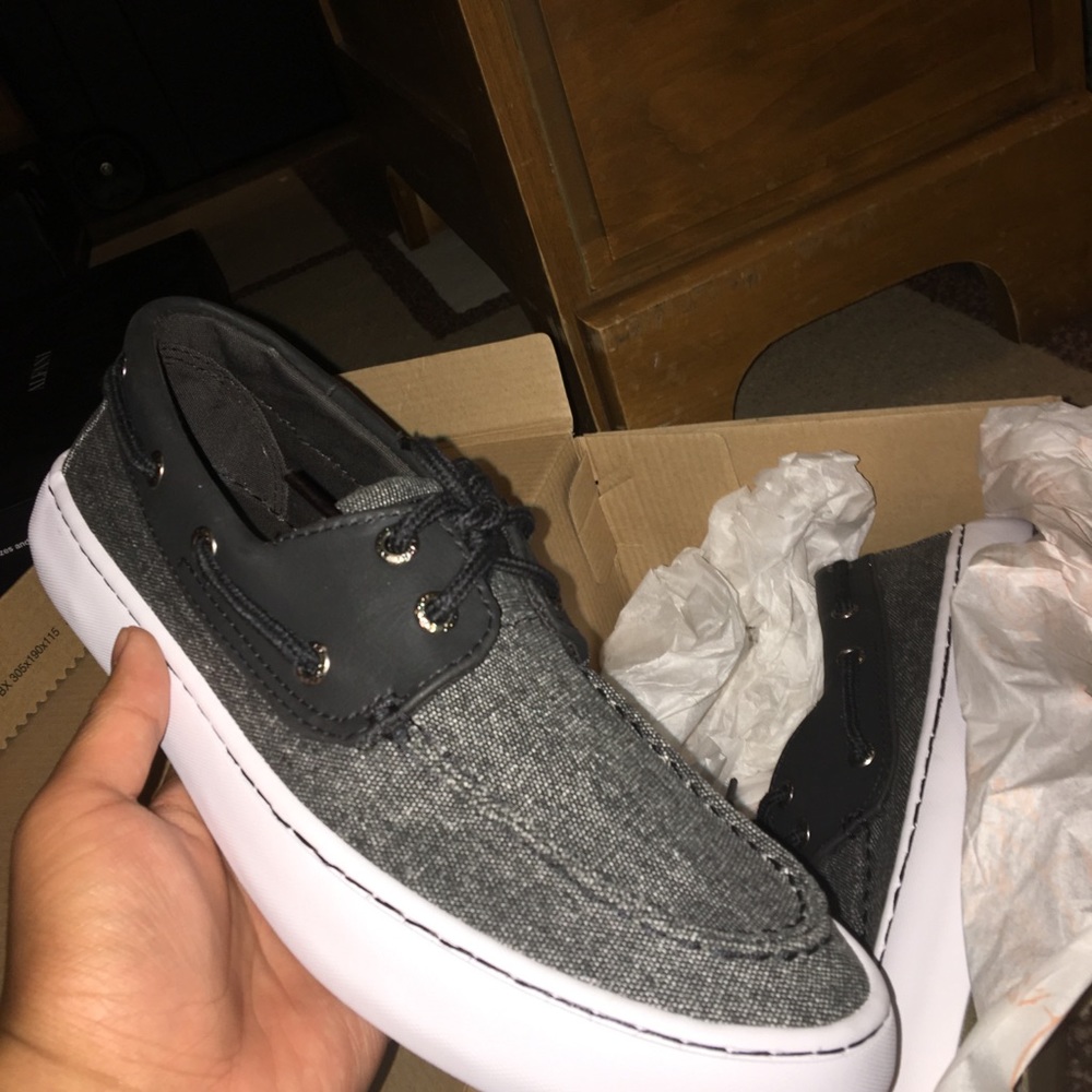 Sperry (BRAND NEW)
